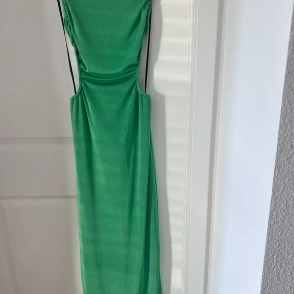 Elegant Green Sleeveless Maxi Open Back Dress Size Large - Picture 3 of 11